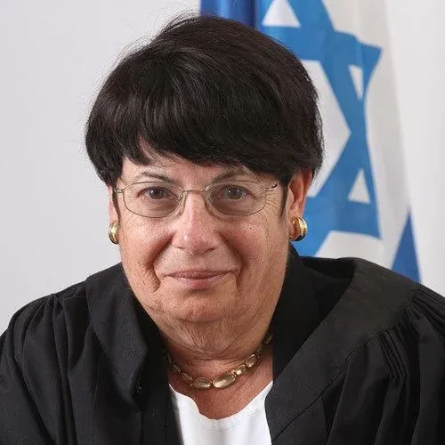 Miriam Naor